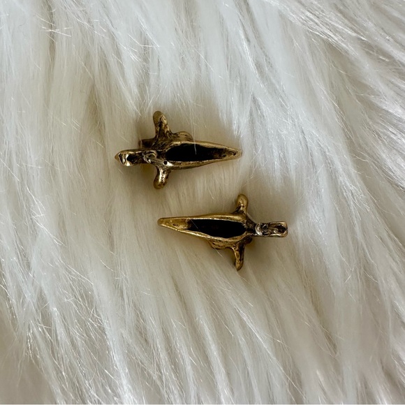 Vintage Stylized Giraffe Head Bronze Pierced Earrings - Picture 7 of 7